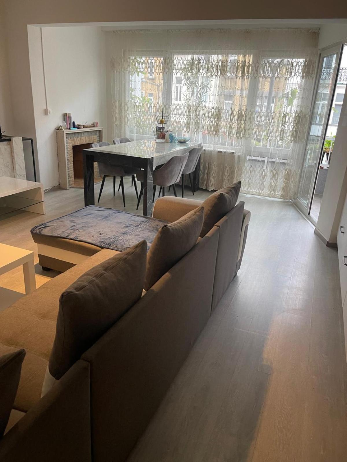 Apartchazal Brussel Bagian luar foto